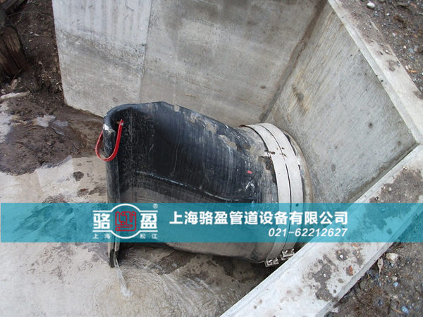 弯嘴<a href=//firepitlogs.com/ target=_blank class=infotextkey><a href=//firepitlogs.com target=_blank class=infotextkey>法兰式鸭嘴阀</a></a>质量